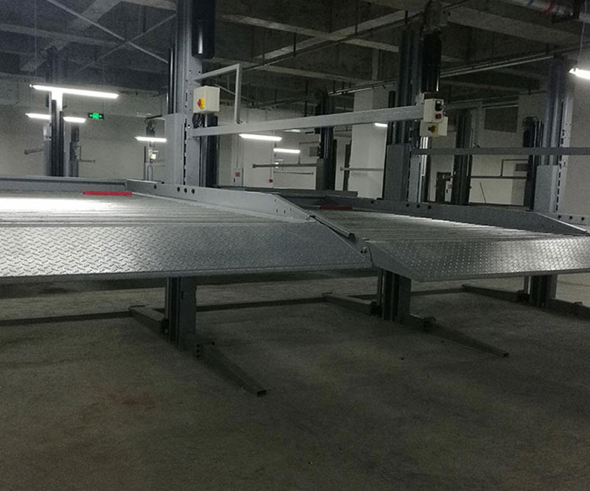 榮昌三層升降橫移式機械式停車庫出租