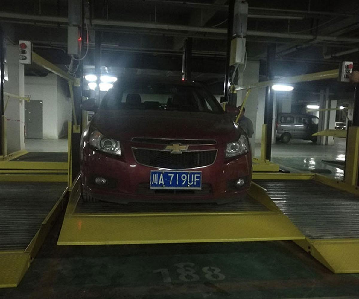 廣西二層升降橫移式機械式停車設(shè)備廠家