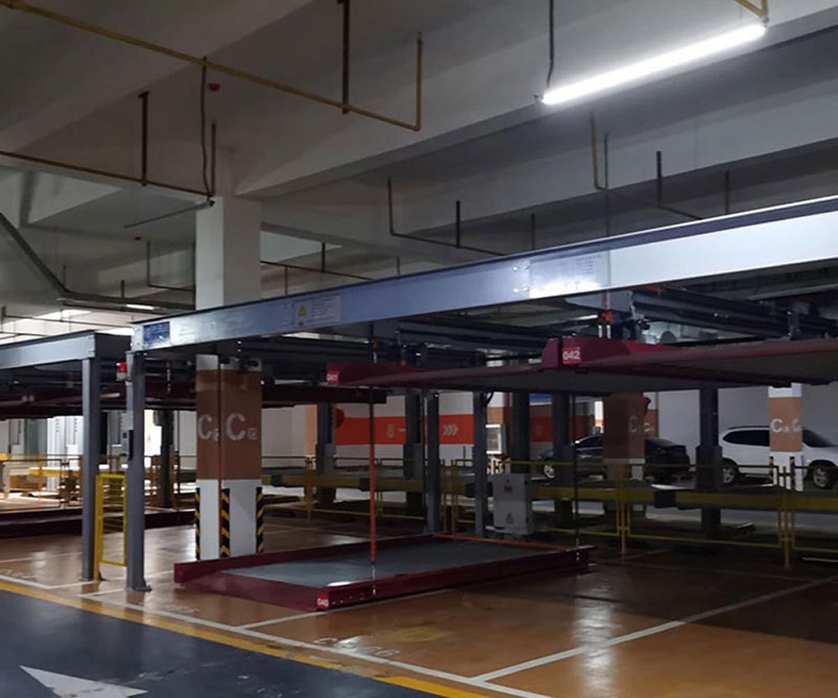 潼南立體停車庫的緊急出入口門與聯(lián)鎖裝置