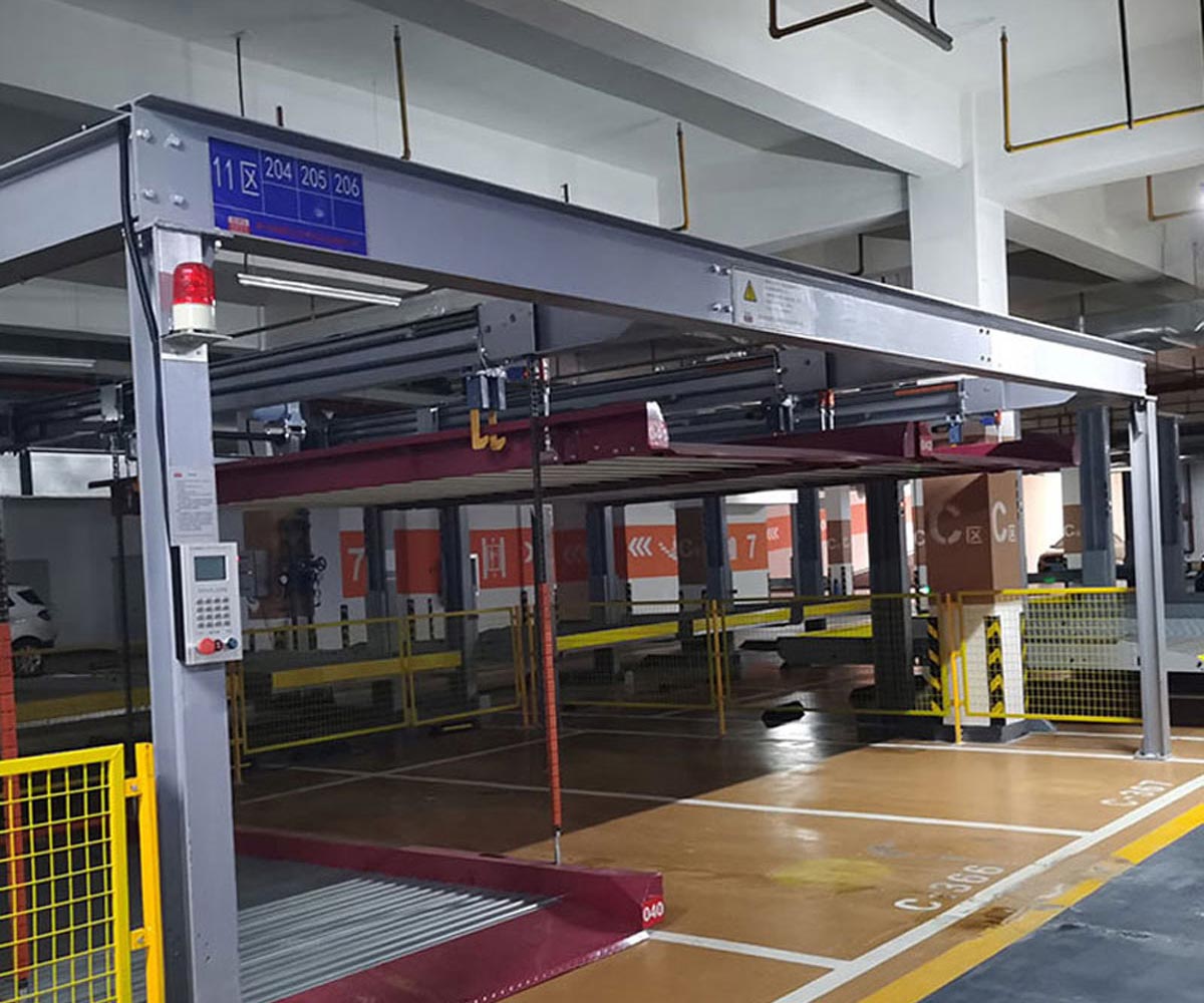 忠縣立體車庫的設備可分為自行式立體停車設備和半自動式